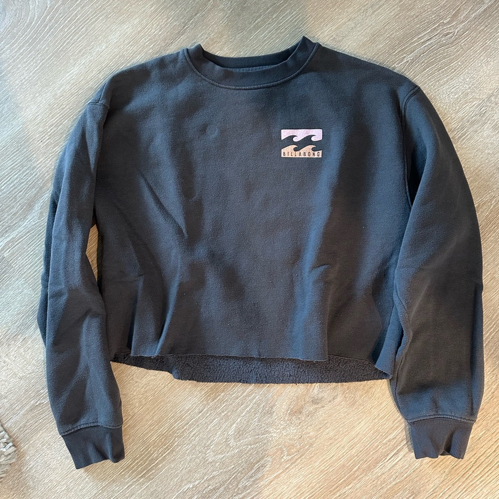 Billabong crew neck sweat shirt size M